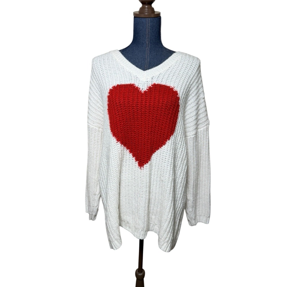 Torrid Heart Sweater Womens Size 2 White Red Chunky Knit Valentines Oversized